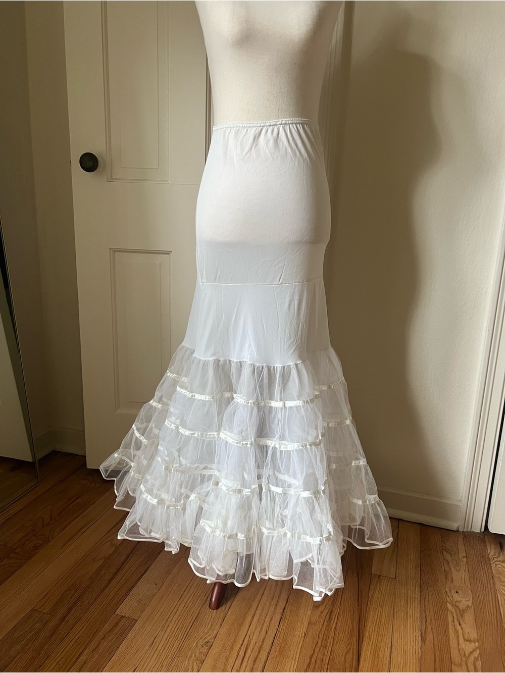 Vintage Trumpet Style Petticoat Underskirt